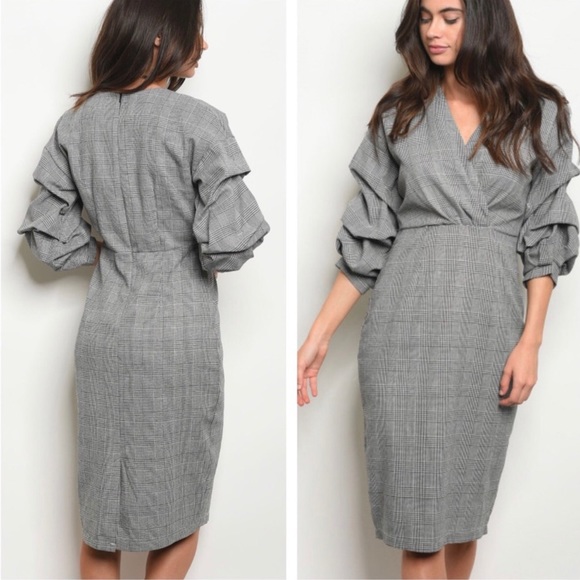 PLAID STATEMENT SLEEVE MIDI DRESS - Picture 5 of 5